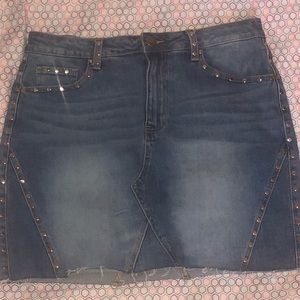 Sold  Mini Skirt Size XL : Fashion Nova